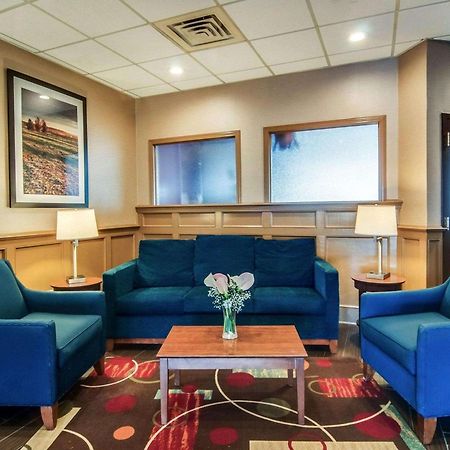Comfort Inn & Suites Raphine - Lexington Near I-81 And I-64 Eksteriør bilde