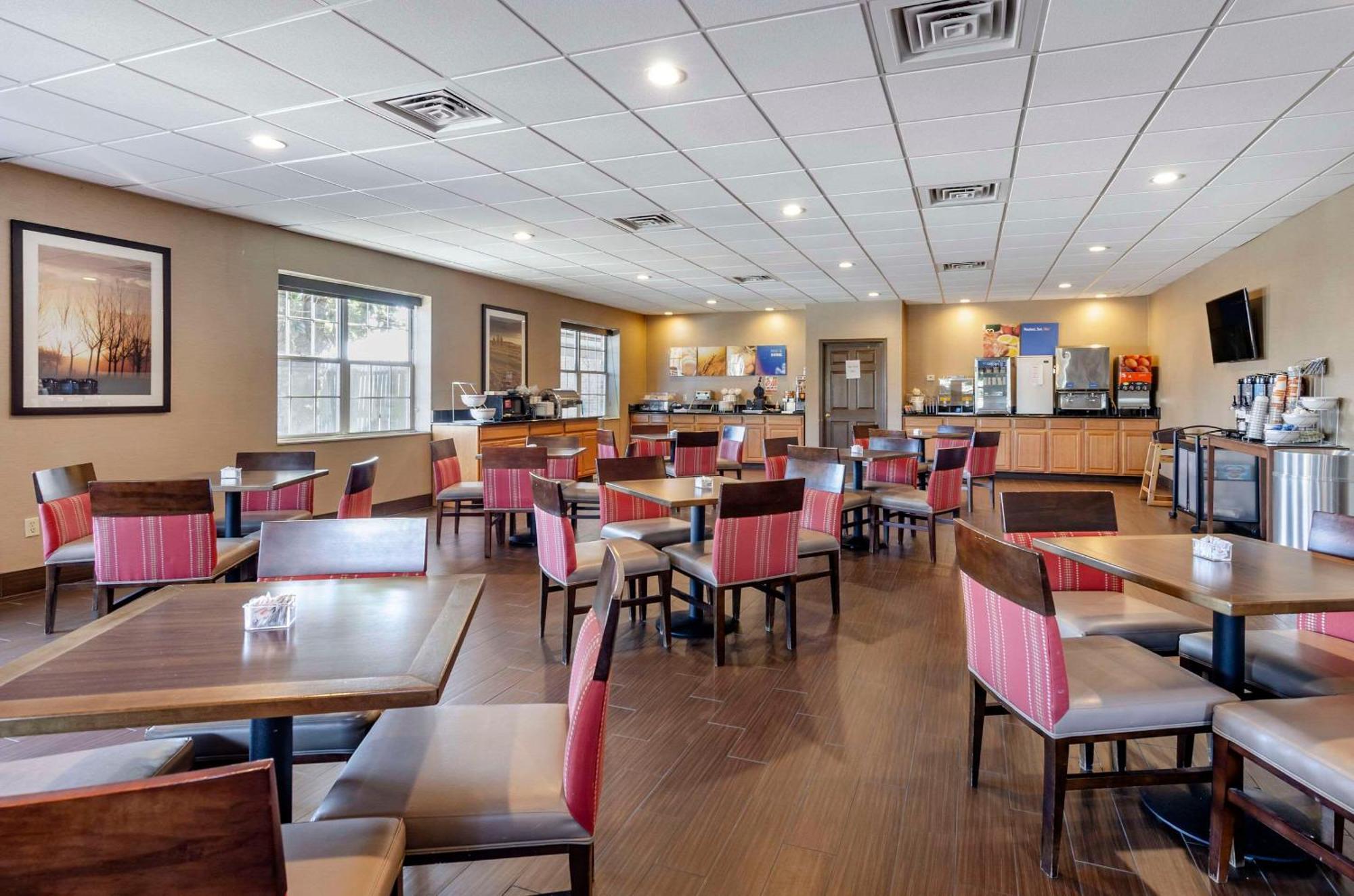 Comfort Inn & Suites Raphine - Lexington Near I-81 And I-64 Eksteriør bilde