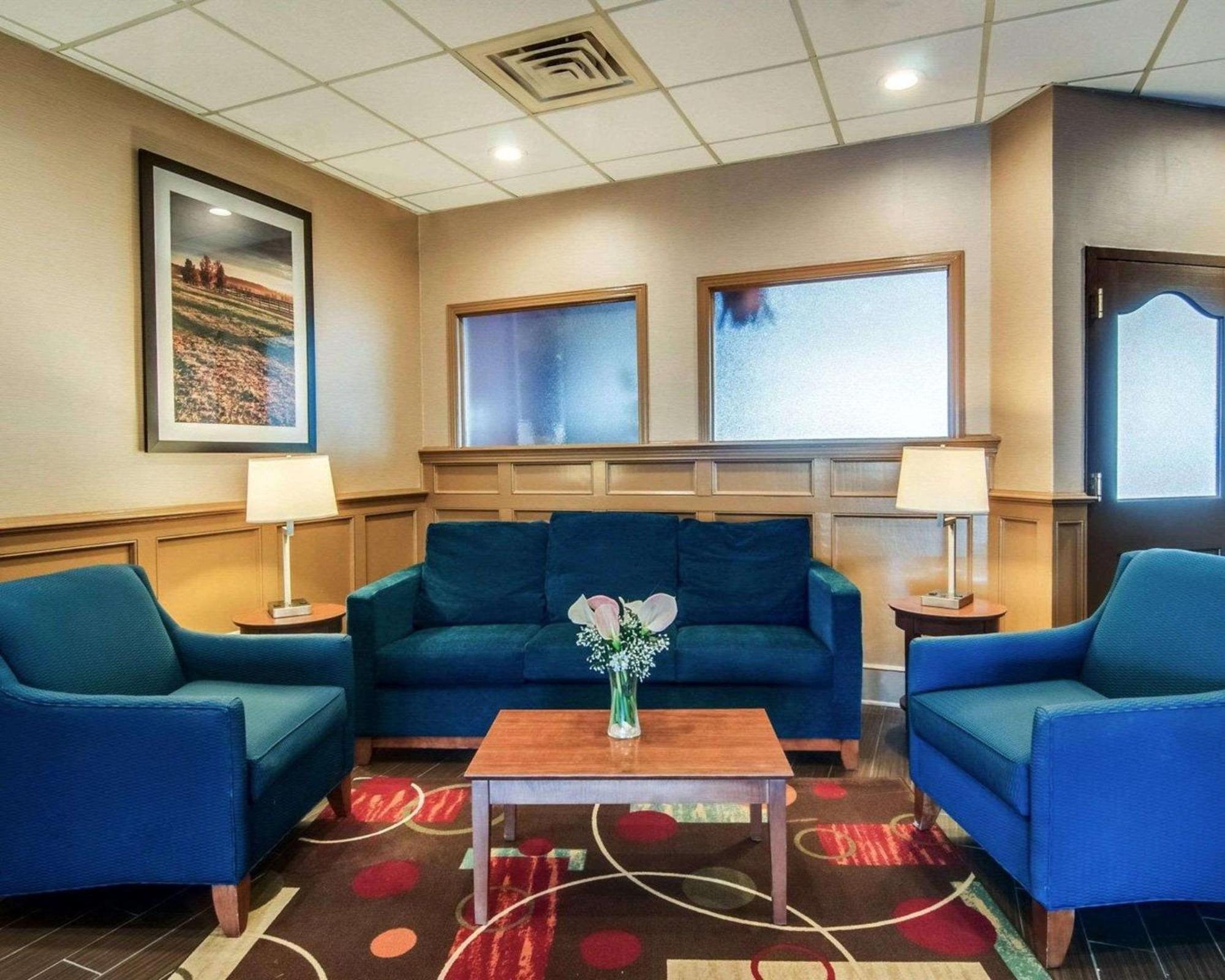 Comfort Inn & Suites Raphine - Lexington Near I-81 And I-64 Eksteriør bilde