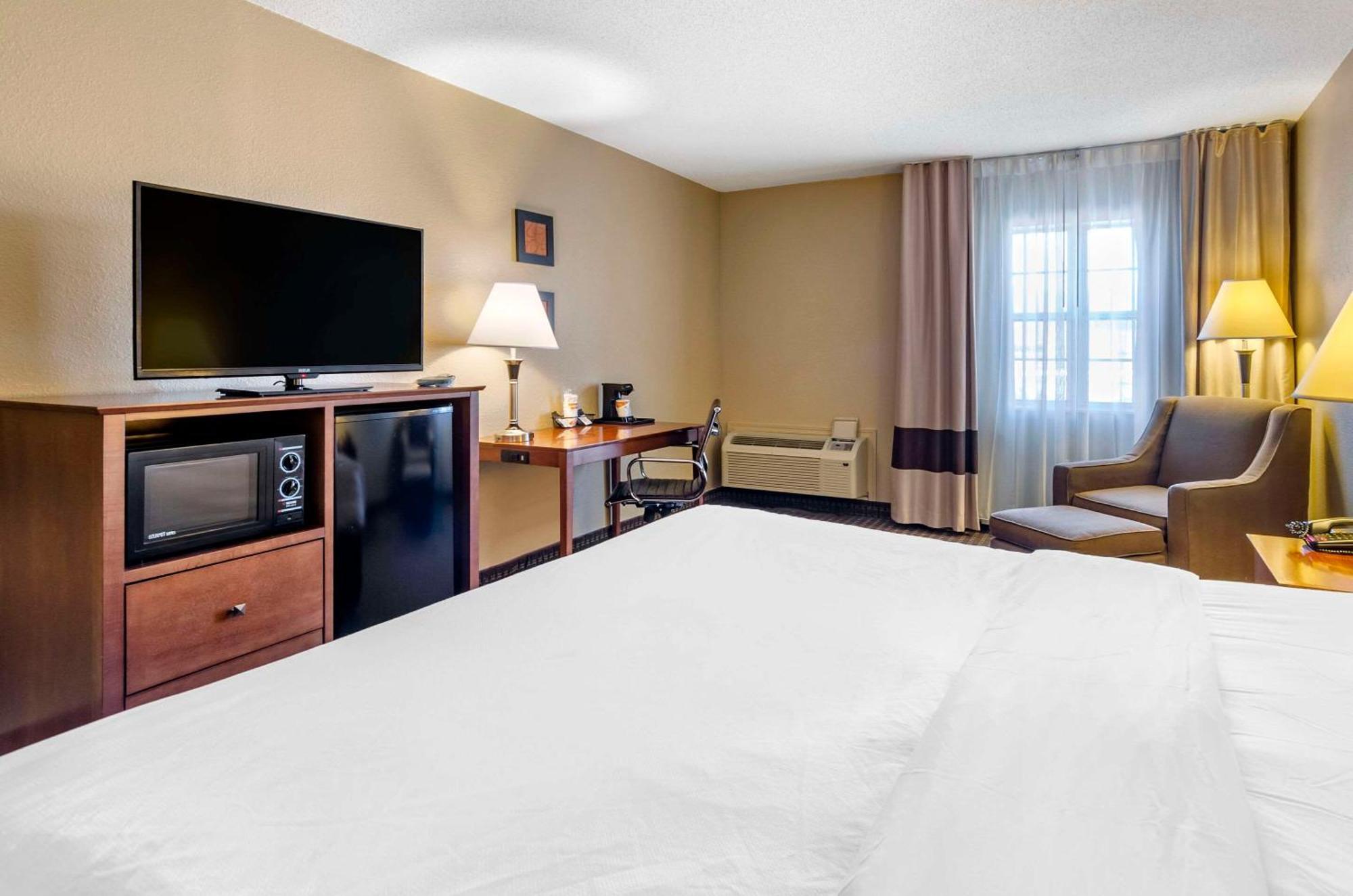 Comfort Inn & Suites Raphine - Lexington Near I-81 And I-64 Eksteriør bilde