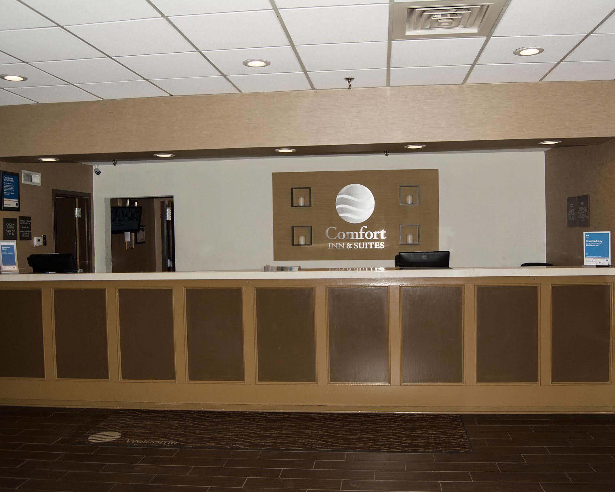 Comfort Inn & Suites Raphine - Lexington Near I-81 And I-64 Eksteriør bilde