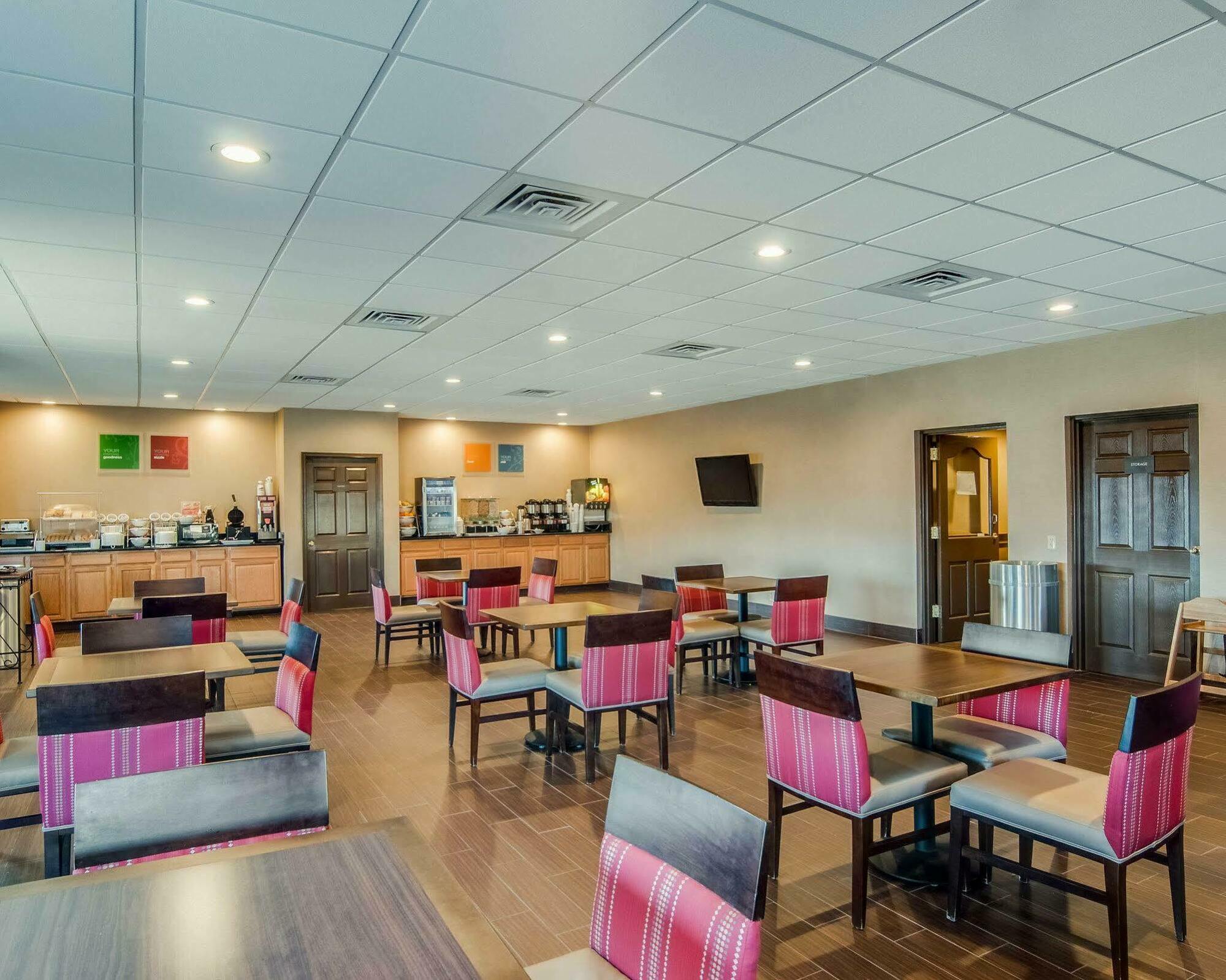Comfort Inn & Suites Raphine - Lexington Near I-81 And I-64 Eksteriør bilde